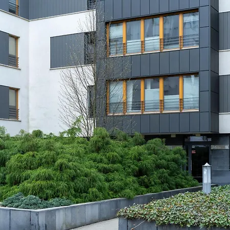 Vistula Boulevard Apartment With Free Parking Spot-3